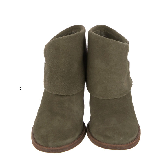 Alice+Olivia 8.5 Suede $350 Caden Ankle Boots Gold Bootie Low Heel Olive Green - Picture 3 of 7